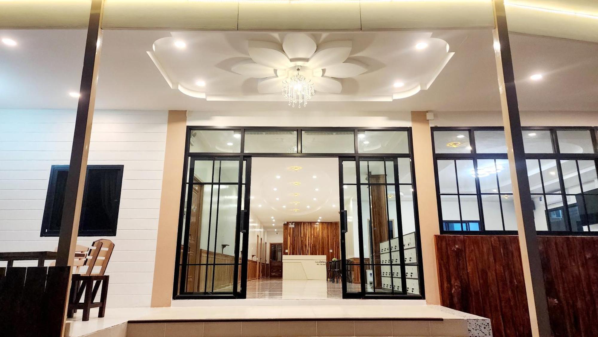 Chotika Hotel โรงแรมโชติกา ณ เชียงคาน Экстерьер фото